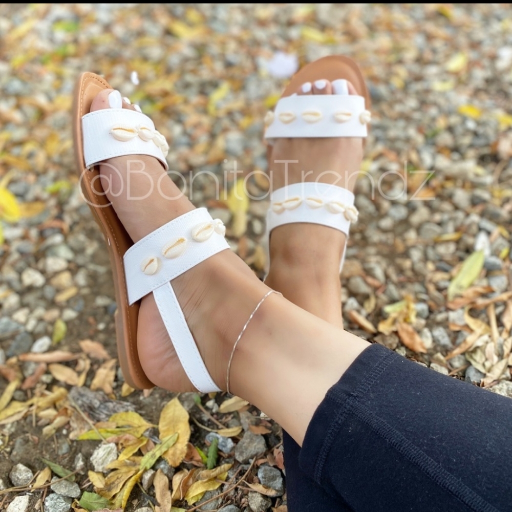 Sea Shell white double strap sandals - Picture 2 of 10